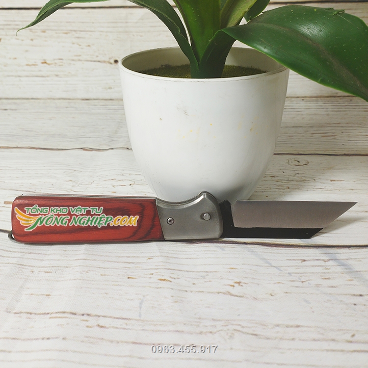 Chiều dài dao khi mở: 17cm, Chiều dài lưỡi dao: 7cm Dao ghép cây Nhật Bản