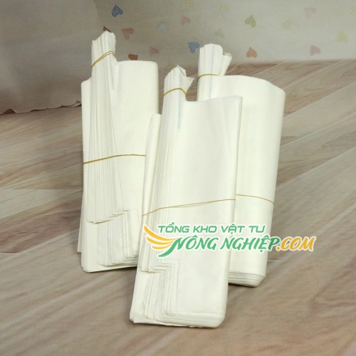 Túi bao trái Thanh Hà chất liệu giấy sáp trắng sử dụng dây kẽm kích thước 30x35cm