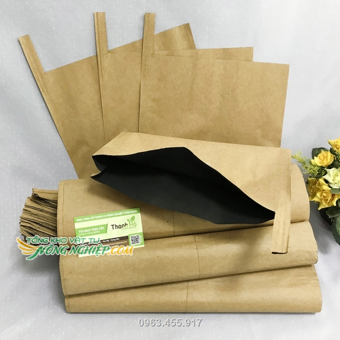 Túi giấy vàng 2 lớp có kích thước 20 x 30 cm